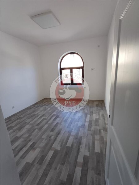 Casa indviduala | 4 camere | Lizeanu | 93mp | B11054